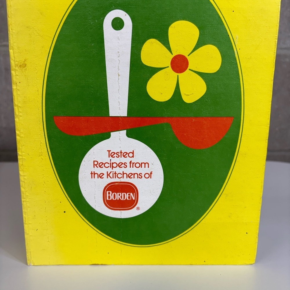New Idea Cookbooks Vintage Borden Cookbook - Yellow & Green 1970s Style - Picture 14 of 16